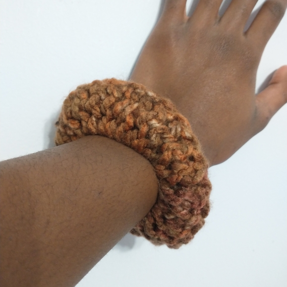 Autumn Harvest Hair Tie - Picture 7 of 8